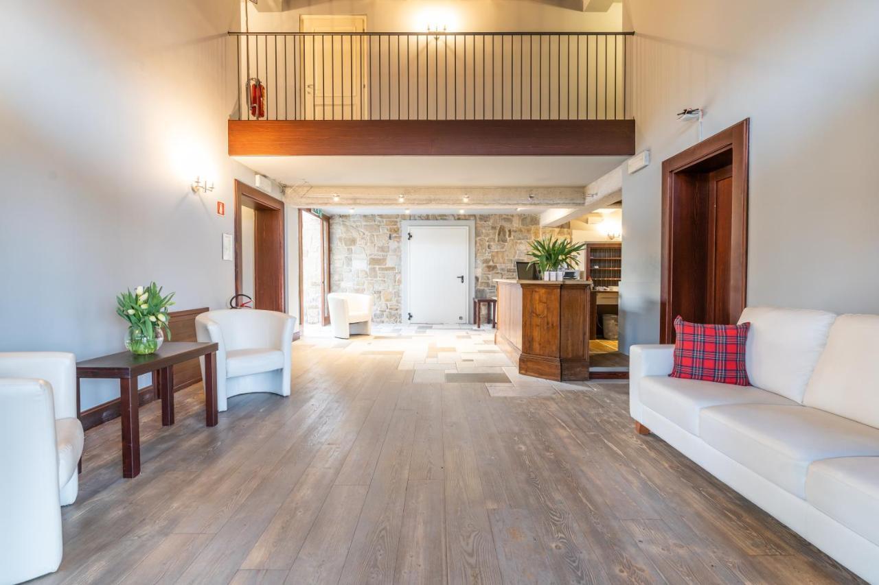 Accademia Vine Lodge Каприва-дель-Фриули Экстерьер фото